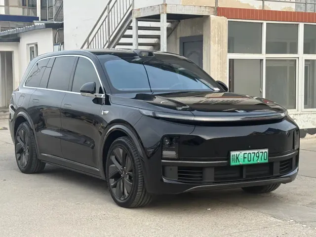 Li Auto L9 — Фото автомобиля 3