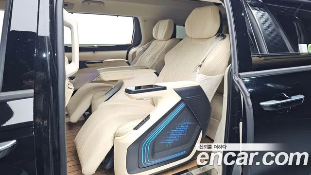 Kia Canival Carnival 4 поколение Бензин 9 мест Hi-Limousine(Спецкузов) — Фото автомобиля 10