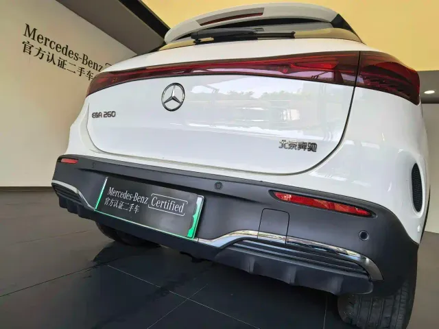 Mercedes-Benz EQA — Фото автомобиля 9