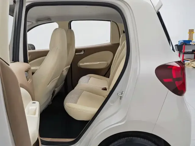 Wuling Hongguang Mini EV — Фото автомобиля 15