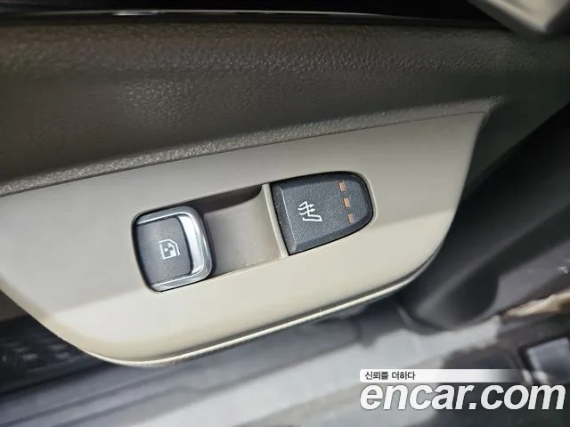 Kia Carnival 4th Gen — Фото автомобиля 12