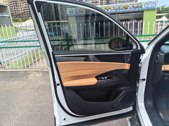 Geely Galaxy L7 — Фото автомобиля 28