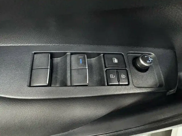 Toyota Corolla — Фото автомобиля 16