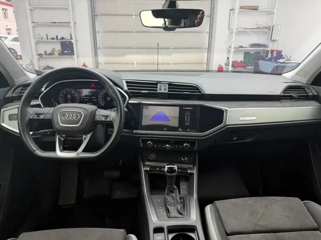 Audi Q3 — Фото автомобиля 10