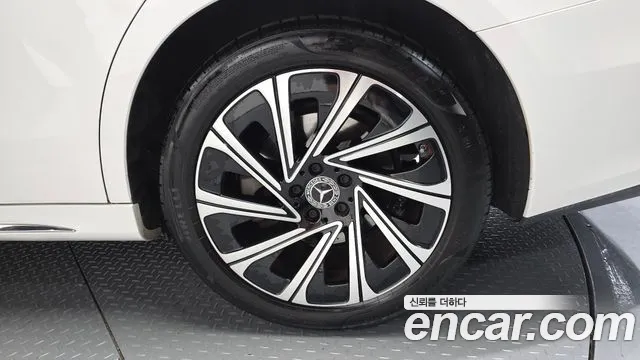 Mercedes-Benz E-Class E-класс W214 E300 4MATIC Exclusive — Фото автомобиля 5