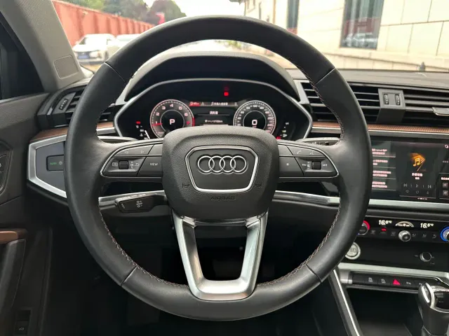 Audi Q3 — Фото автомобиля 8