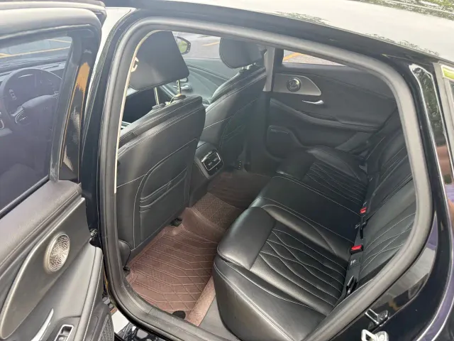 Chery Arrizo 8 — Фото автомобиля 5