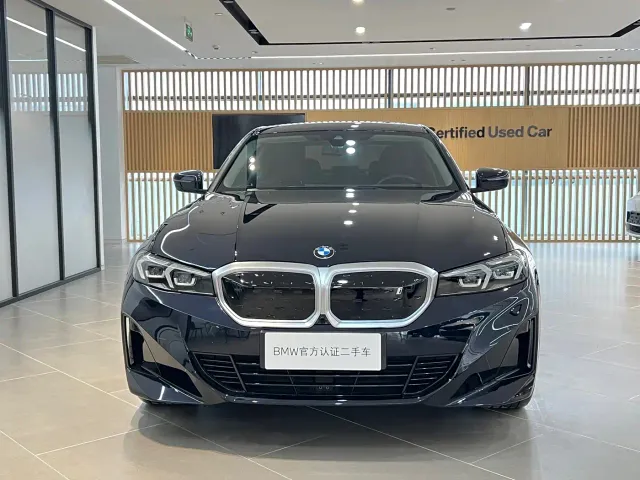 BMW i3 — Фото автомобиля 3