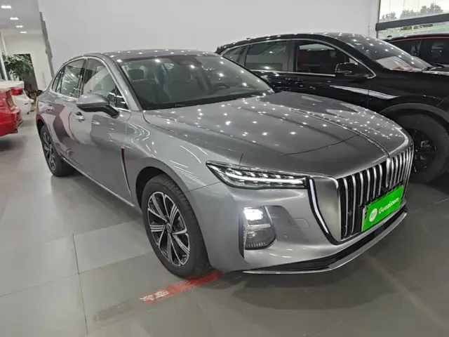 Hongqi H5 PHEV — Фото автомобиля 3