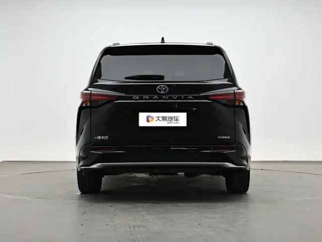 Toyota Granvia — Фото автомобиля 4