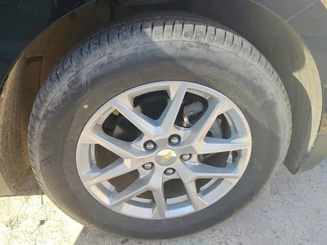 Chevrolet Equinox — Фото автомобиля 6