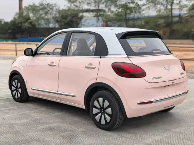 Wuling Bingo — Фото автомобиля 6