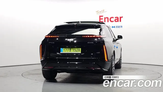 Cadillac Lyriq Lyriq Sport — Фото автомобиля 4