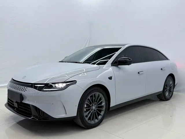 Leapmotor C01 — Фото автомобиля 2