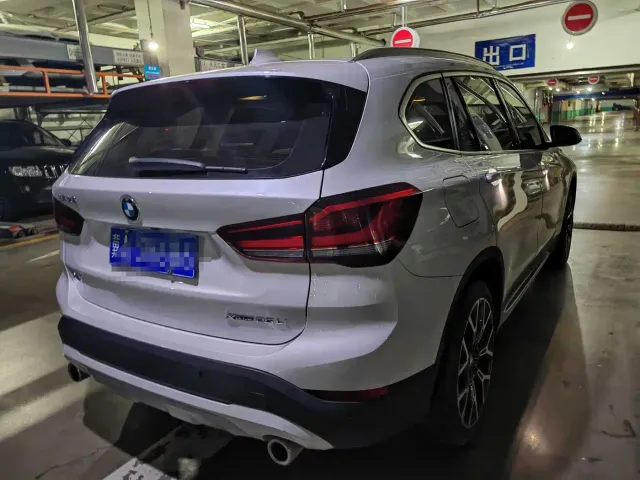 BMW X1 — Фото автомобиля 2