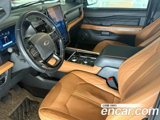 Ford Expedition — Фото автомобиля 8