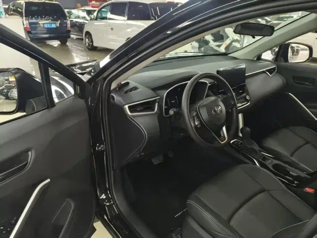 Toyota Frontlander — Фото автомобиля 15