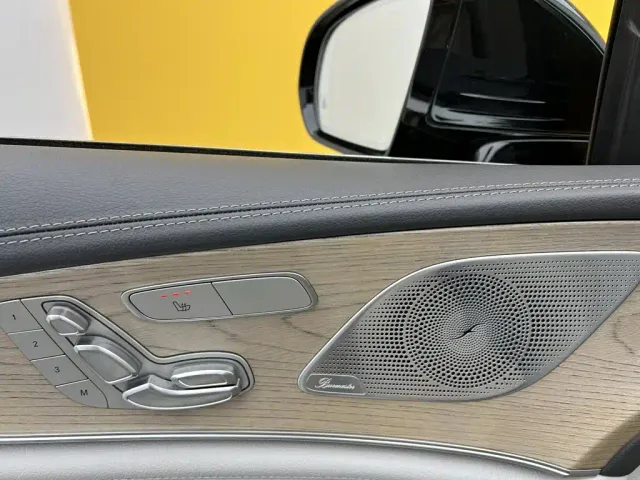 Mercedes-Benz CLS-Class — Фото автомобиля 19