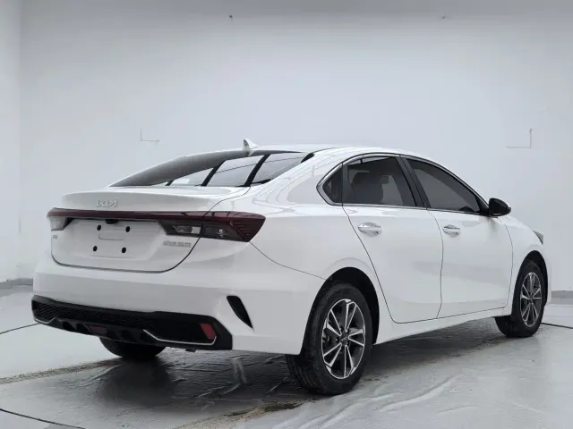Kia K3 — Фото автомобиля 4