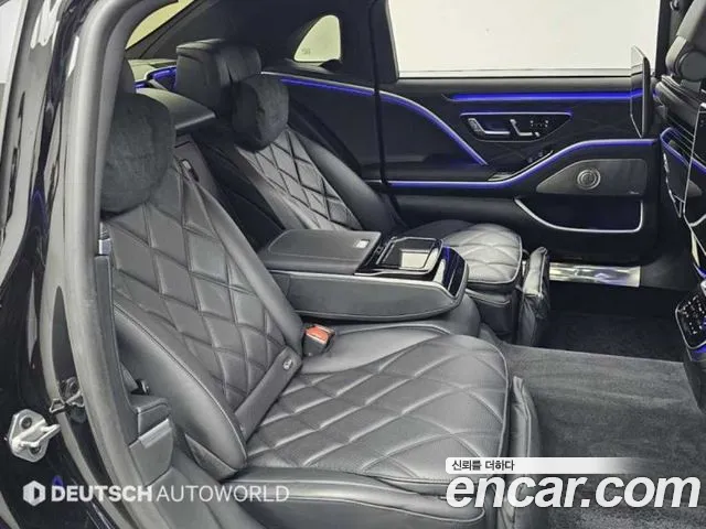 Mercedes-Benz S-Class — Фото автомобиля 12