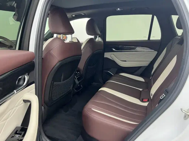 Geely Xingyue L — Фото автомобиля 7