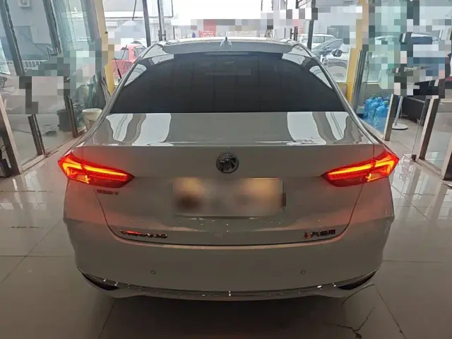 Buick Verano — Фото автомобиля 5