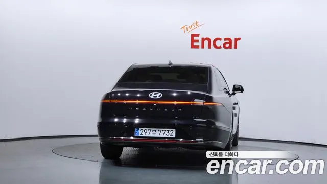 Hyundai Grandeur Grandeur (GN7) 2.5 Бензин 2WD — Фото автомобиля 2