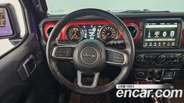 Jeep Wrangler — Фото автомобиля 18