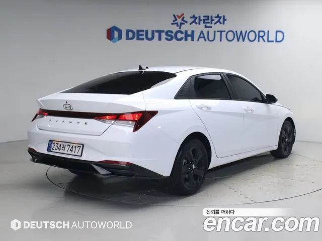 Hyundai Avante CN7 — Фото автомобиля 2