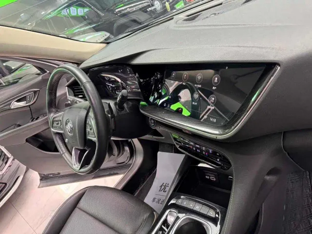 Buick Envision Plus — Фото автомобиля 13
