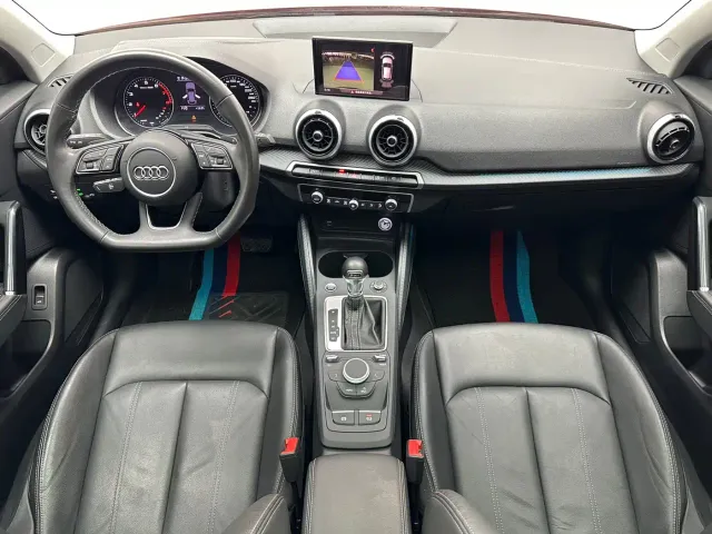 Audi Q2L — Фото автомобиля 13