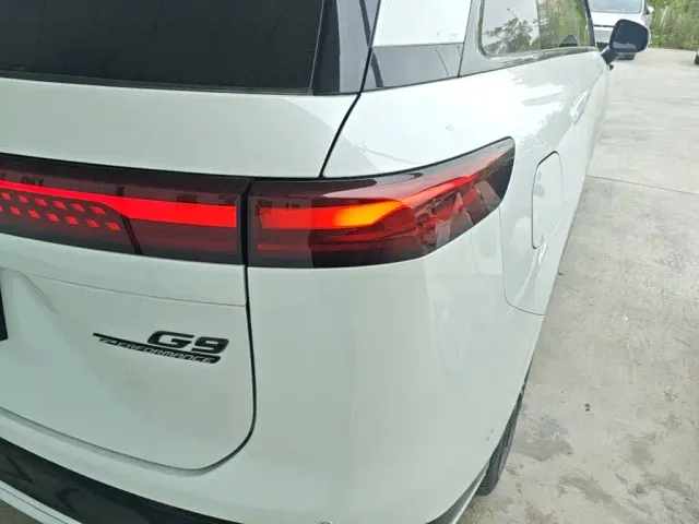 Xpeng G9 — Фото автомобиля 7