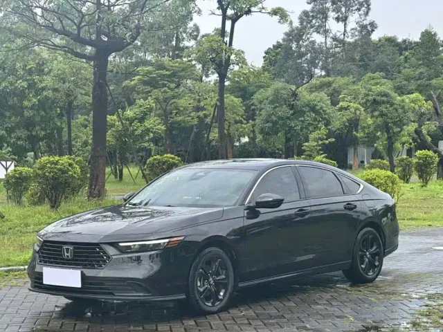 Фотография автомобиля — Honda Accord