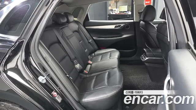 Hyundai Grandeur Новый Grandeur IG — Фото автомобиля 12