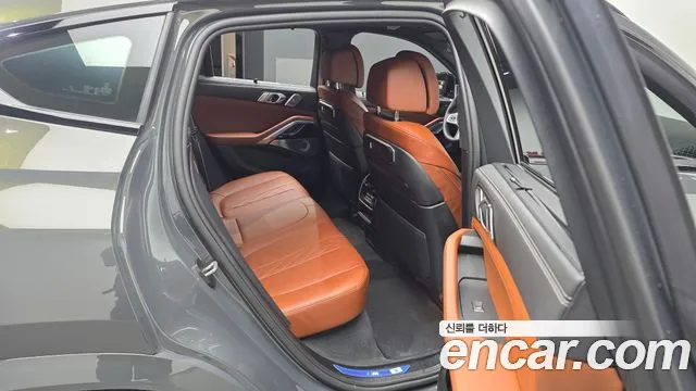 BMW X6 xDrive40i M Sport Pro Best Seller Edition — Фото автомобиля 9