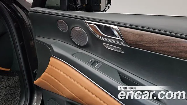 Genesis GV80 — Фото автомобиля 30