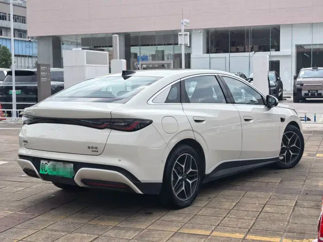 BYD Seal 06 — Фото автомобиля 9