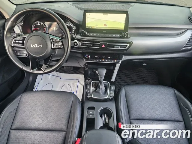 Kia Seltos — Фото автомобиля 4