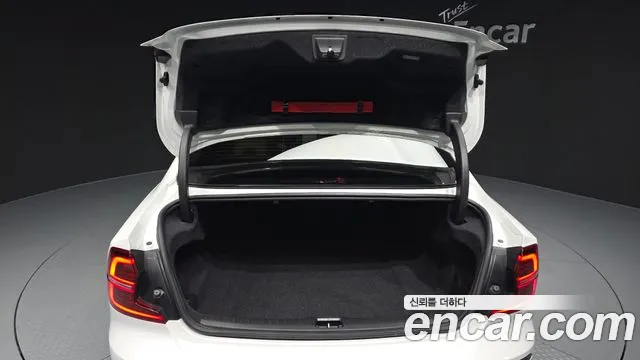 Вольво S60 S60 третьего поколения B5 Ultimate Bright — Фото автомобиля 16