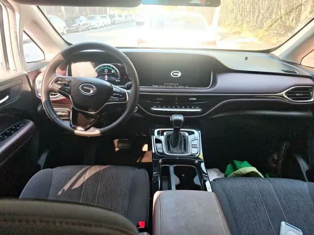 GAC Trumpchi M6 — Фото автомобиля 12