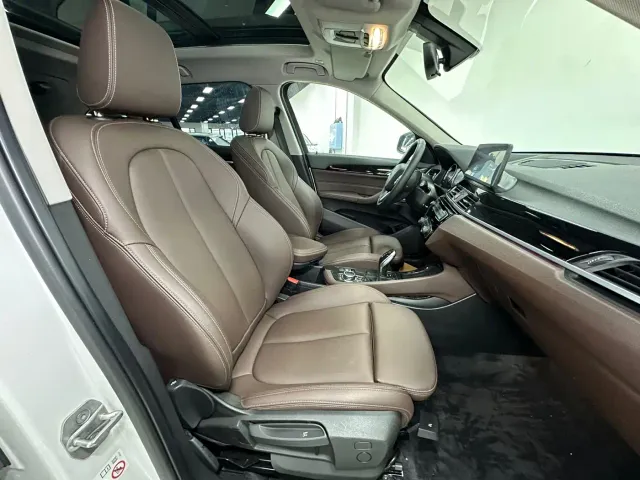 BMW X1 — Фото автомобиля 10
