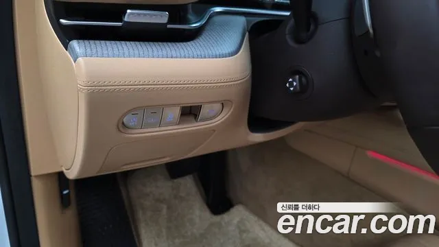 Genesis G90 — Фото автомобиля 26