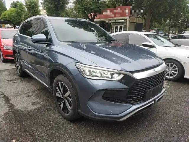 BYD Song Pro — Фото автомобиля 3