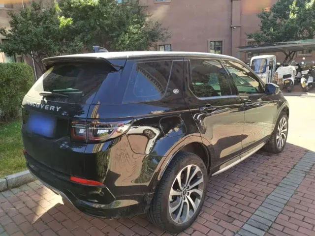 Land Rover Discovery Sport — Фото автомобиля 6
