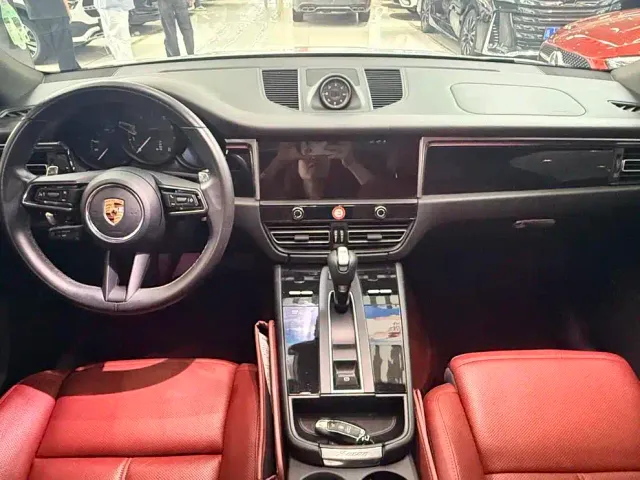 Porsche Macan — Фото автомобиля 7