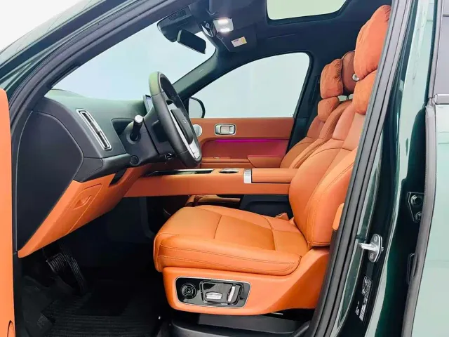 Li Auto L8 — Фото автомобиля 7