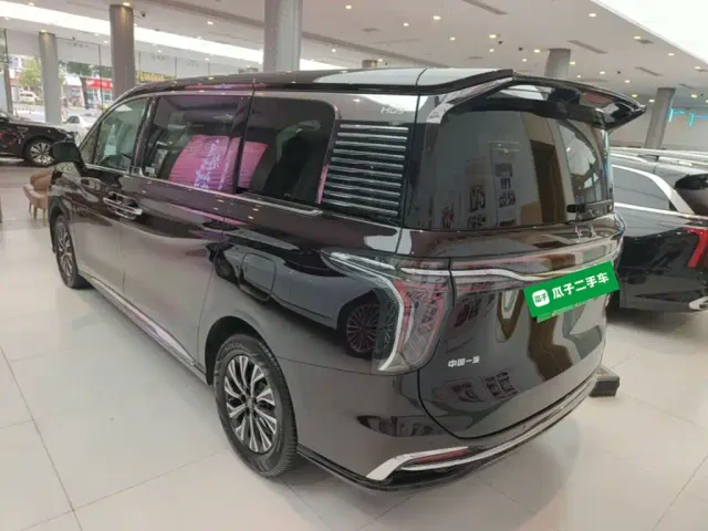 Hongqi HQ9 PHEV — Фото автомобиля 4