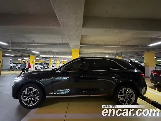 Genesis GV70 — Фото автомобиля 3