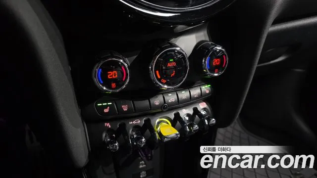 Mini Cooper — Фото автомобиля 25
