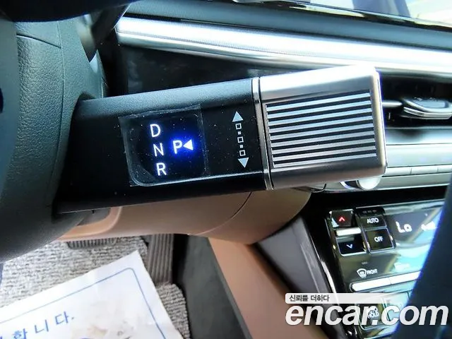 Hyundai Grandeur GN7 — Фото автомобиля 9